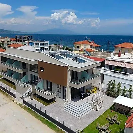 Cynthia Hotel 3*