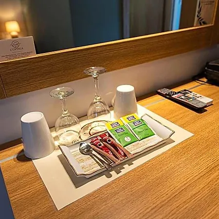 Cynthia Hotel Vrasná
