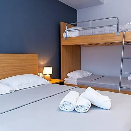 Hotel Cynthia Vrasná